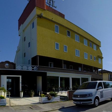 Hotel Ambra Quarto dʼAltino Kültér fotó
